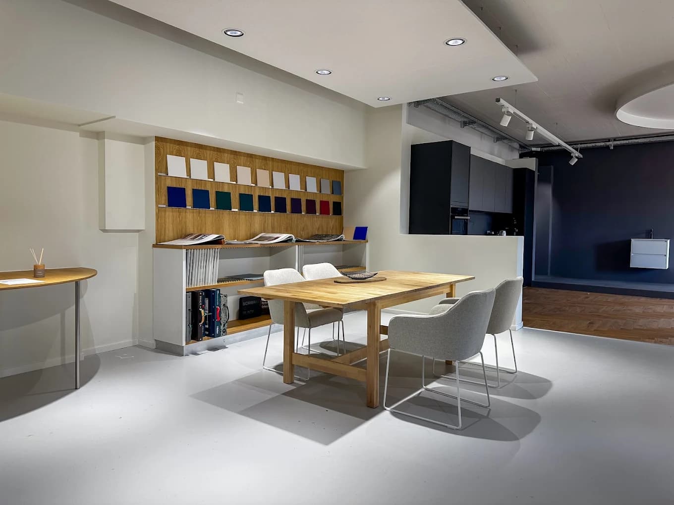 AMolerei Showroom Basel